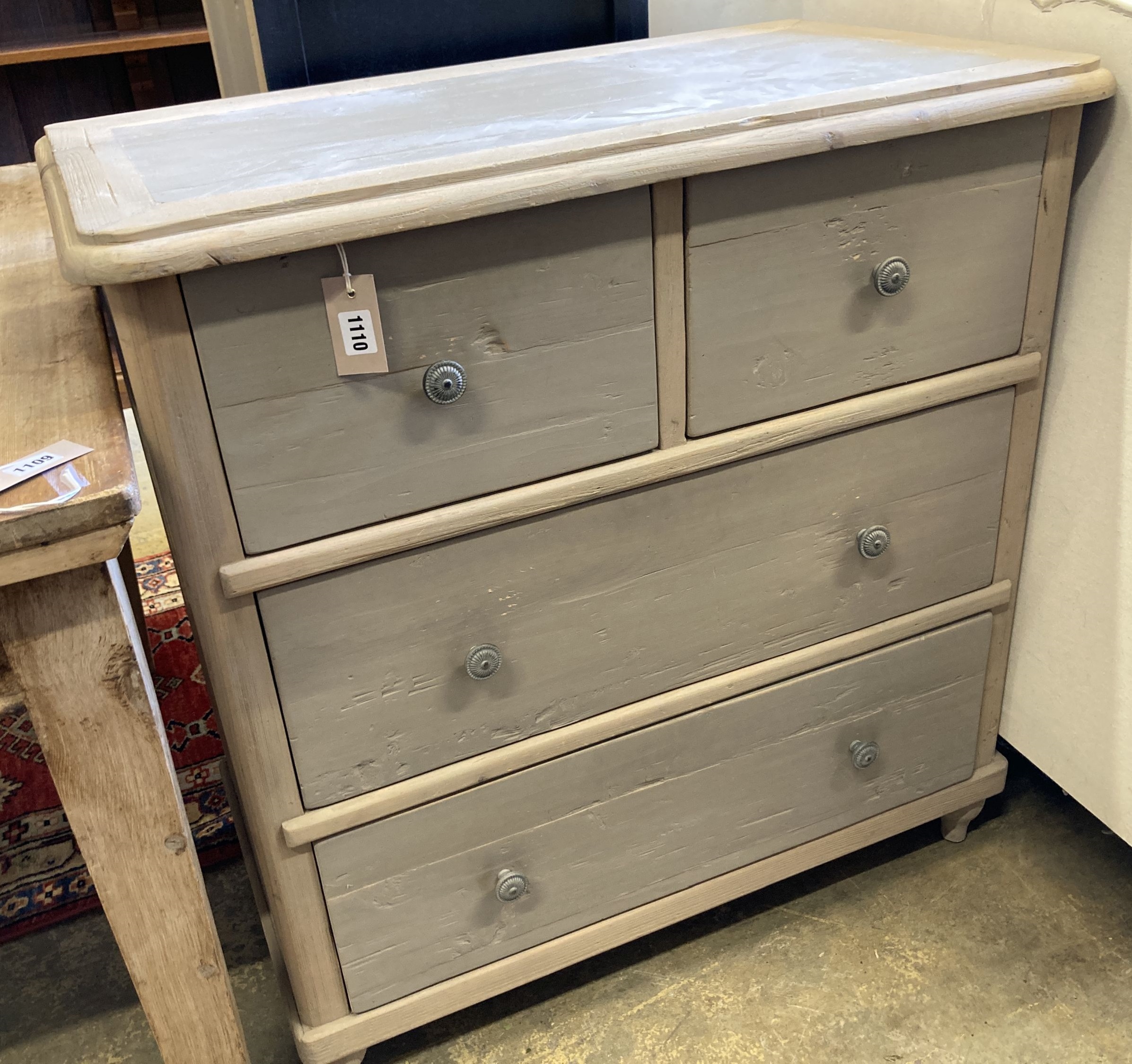 A contemporary 'loaf' furniture painted four drawer chest, width 84cm, depth 48cm, height 88cm